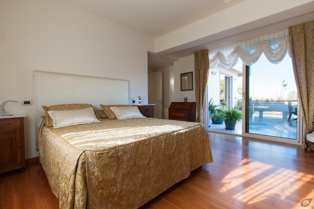 Verdeluna Aparthotel Marina di Pietrasanta Eksteriør billede