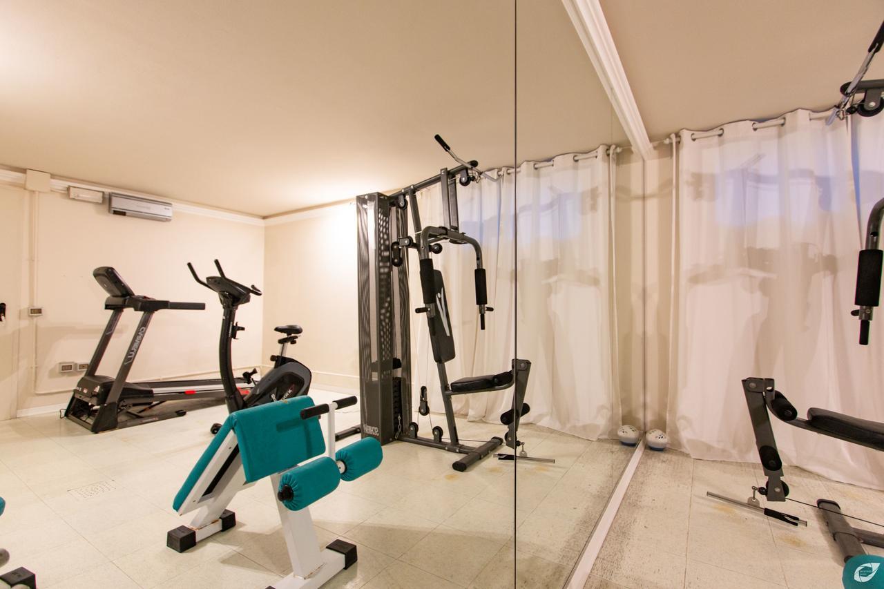 Verdeluna Aparthotel Marina di Pietrasanta Eksteriør billede