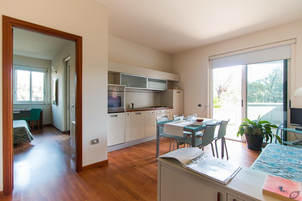 Verdeluna Aparthotel Marina di Pietrasanta Eksteriør billede